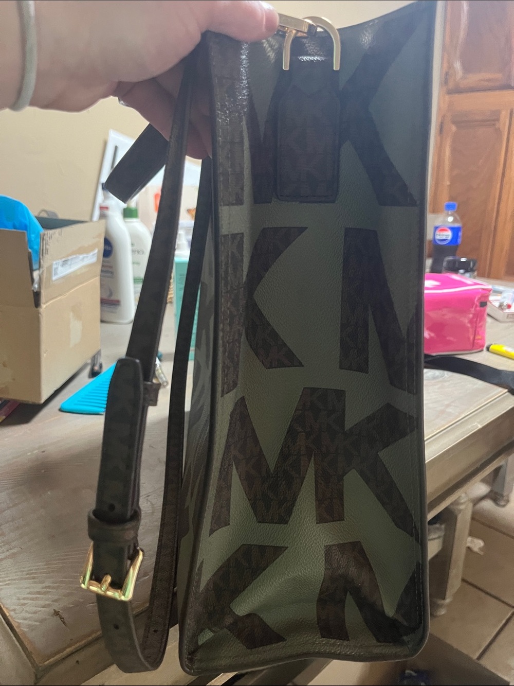 Michael Kors Olive & Brown MK Monogram Tote! Super adorable 🥰 used once! Clean! - Picture 6 of 7